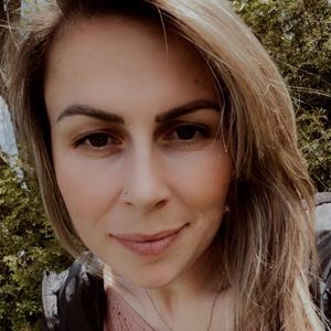 Meet your Posher, Daphne